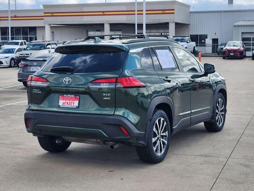 2024 Toyota Corolla Cross XLE