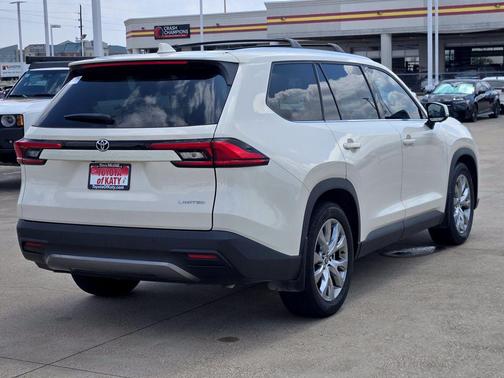 Coastal Cream 2024 Toyota Grand Highlander Limited