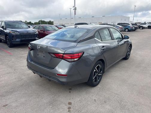 Gun Metallic 2025 Nissan Sentra SV
