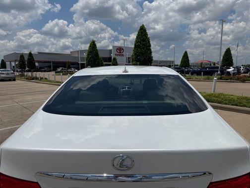 Starfire Pearl 2011 Lexus ES 350 Base