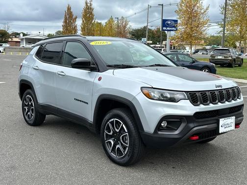 2024 Jeep Compass Trailhawk