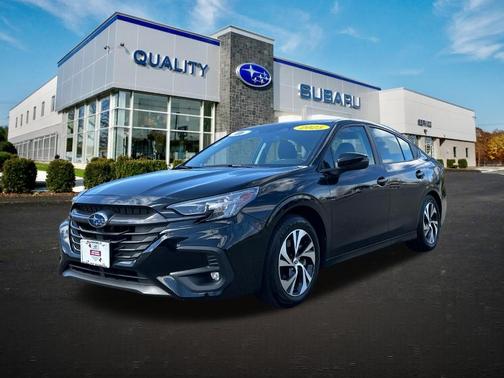 Crystal Black Silica 2025 Subaru Legacy Premium