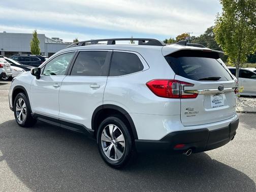 2024 Subaru Ascent Premium