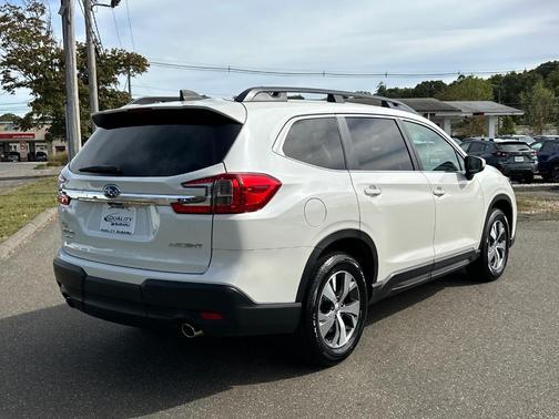 2024 Subaru Ascent Premium