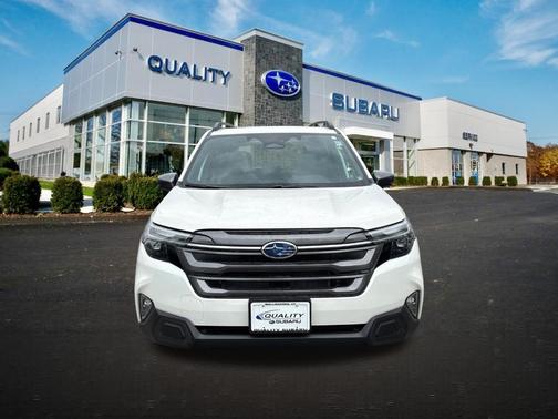 Crystal White Pearl 2026 Subaru Forester Limited