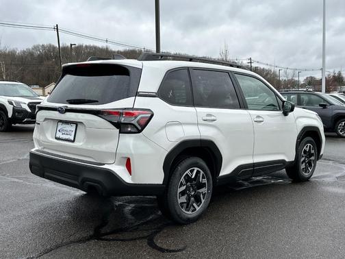 2025 Subaru Forester Premium