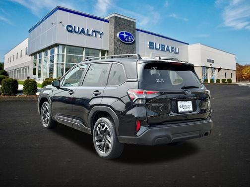 Crystal Black Silica 2026 Subaru Forester Premium