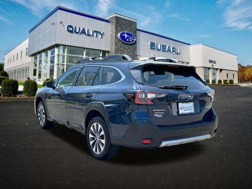 Cosmic Blue Pearl 2024 Subaru Outback Limited
