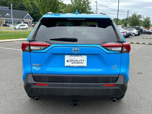 2020 Toyota RAV4 LE