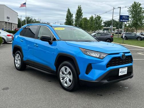2020 Toyota RAV4 LE
