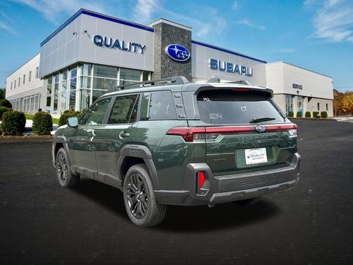 Deep Emerald Green 2026 Subaru Outback Limited XT