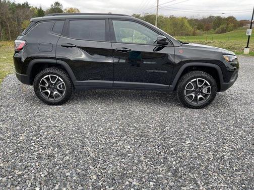 2026 Jeep Compass Trailhawk