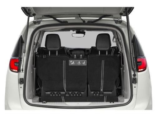 Brilliant Black Crystal Pearlcoat 2023 Chrysler Pacifica Hybrid Limited