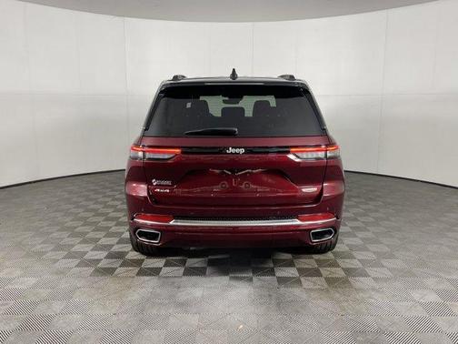 2024 Jeep Grand Cherokee Summit