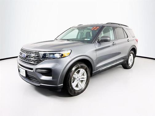 Carbonized Gray 2022 Ford Explorer XLT