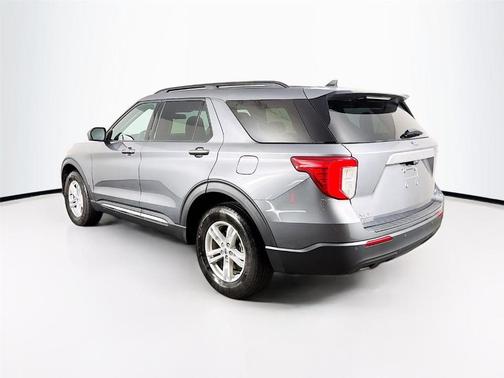 Carbonized Gray 2022 Ford Explorer XLT
