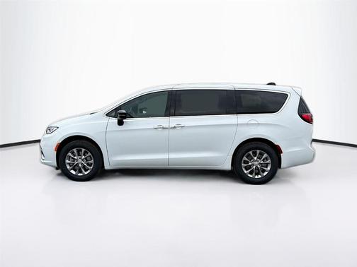 Bright White Clearcoat 2026 Chrysler Pacifica Select