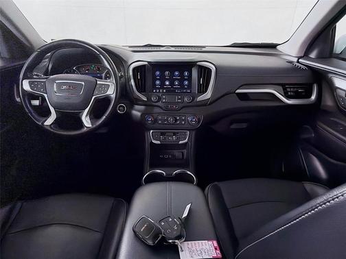 Summit White 2022 GMC Terrain SLT