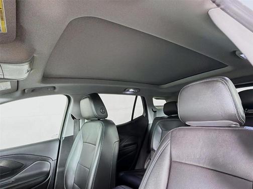 Summit White 2022 GMC Terrain SLT