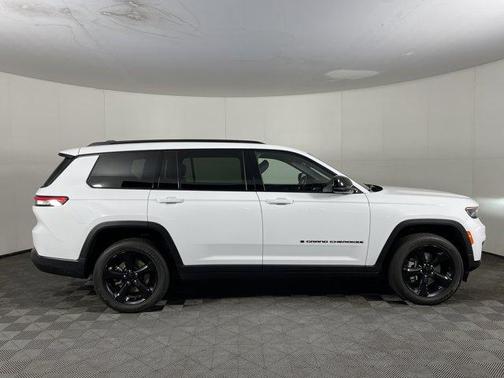 2024 Jeep Grand Cherokee L Laredo