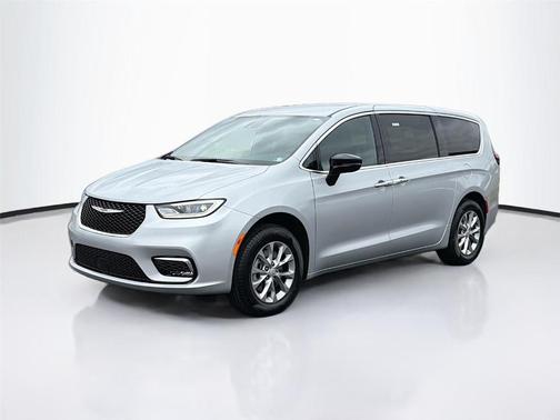 Silver Mist Clearcoat 2026 Chrysler Pacifica Select