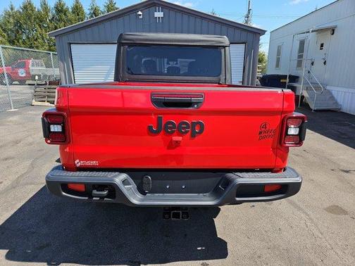 2025 Jeep Gladiator Sport