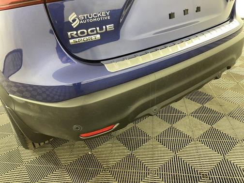 2021 Nissan Rogue Sport SV