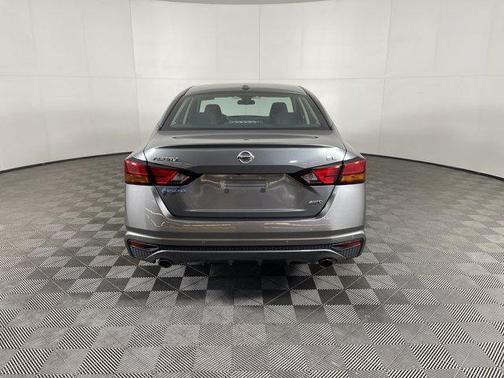 2022 Nissan Altima 2.5 SL