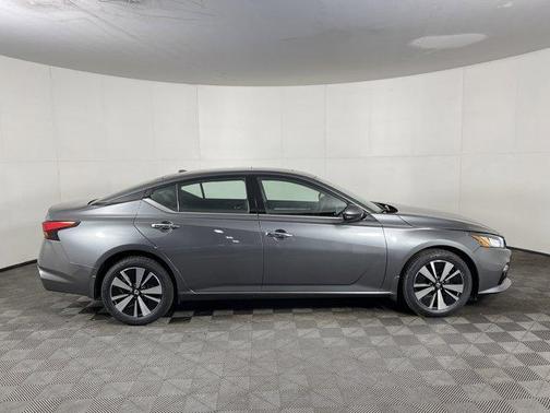 2022 Nissan Altima 2.5 SL
