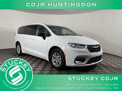 2024 Chrysler Pacifica Touring-L