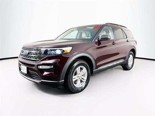 Jewel Red 2022 Ford Explorer XLT