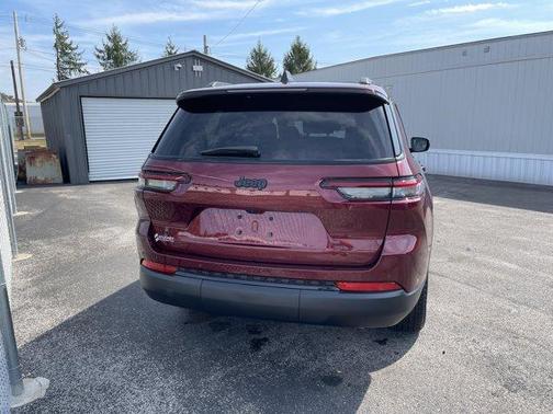 2025 Jeep Grand Cherokee L Laredo