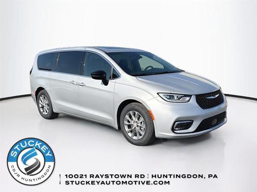 Silver Mist Clearcoat 2026 Chrysler Pacifica Limited