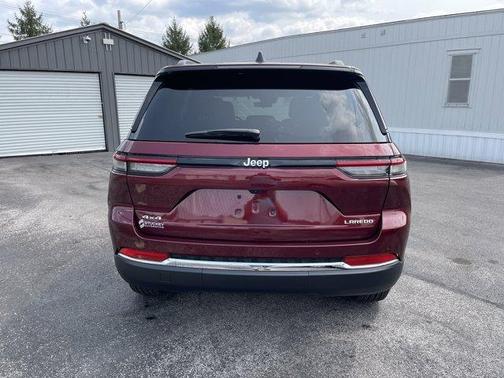 2025 Jeep Grand Cherokee Laredo X