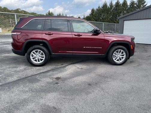 2025 Jeep Grand Cherokee Laredo X