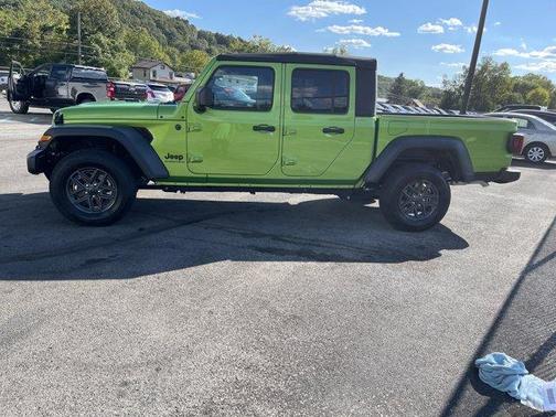 2025 Jeep Gladiator Sport