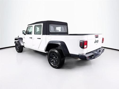 Bright White Clearcoat 2024 Jeep Gladiator Sport