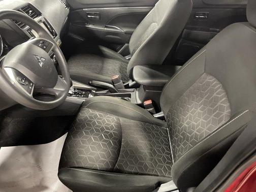 2023 Mitsubishi Outlander Sport ES