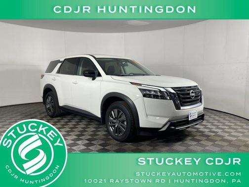 2024 Nissan Pathfinder S