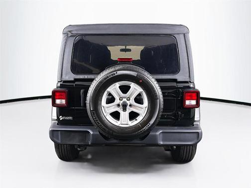 Black Clearcoat 2022 Jeep Wrangler Unlimited Sport