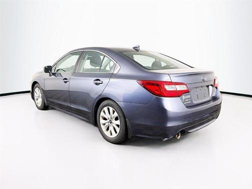 Carbide Gray Metallic 2017 Subaru Legacy 2.5i Premium