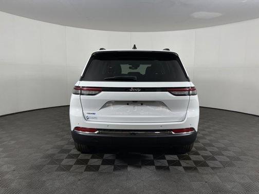 2022 Jeep Grand Cherokee 4xe Base