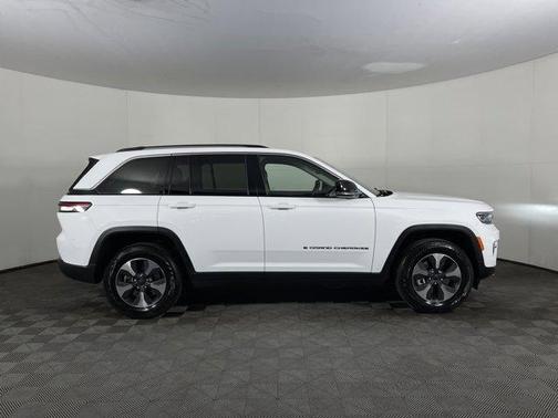2022 Jeep Grand Cherokee 4xe Base