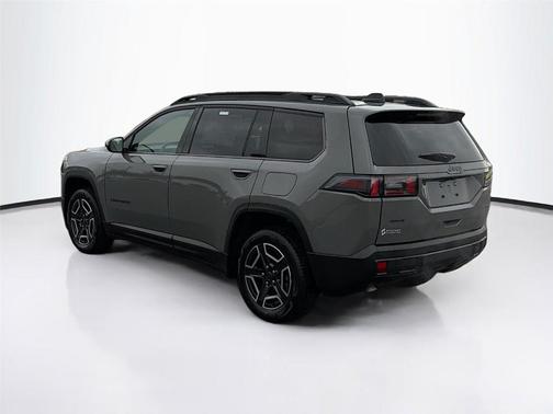 2026 Jeep Cherokee LAREDO/LIMITED