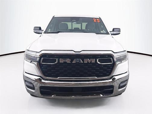 Bright White Clearcoat 2025 RAM 1500 Big Horn