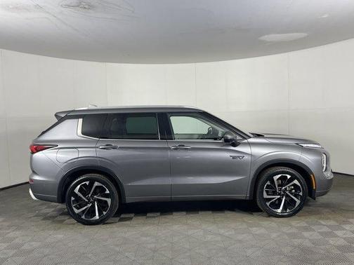 2023 Mitsubishi Outlander PHEV SEL