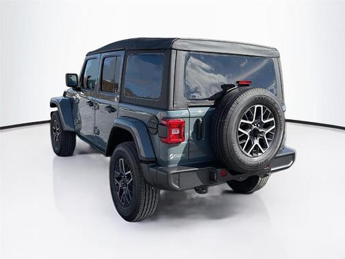 Anvil Clearcoat 2026 Jeep Wrangler Sahara