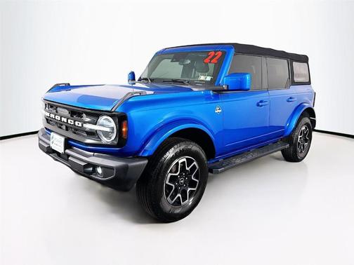 Velocity Blue 2022 Ford Bronco Outer Banks