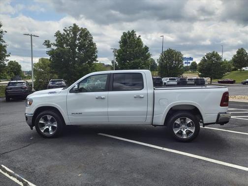 Photo 2 of 20 of 2019 RAM 1500 Laramie