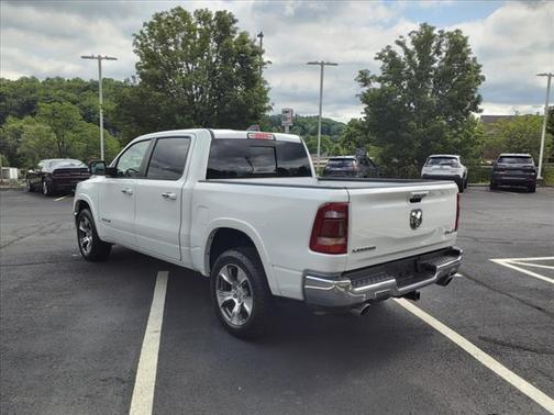 Photo 3 of 20 of 2019 RAM 1500 Laramie
